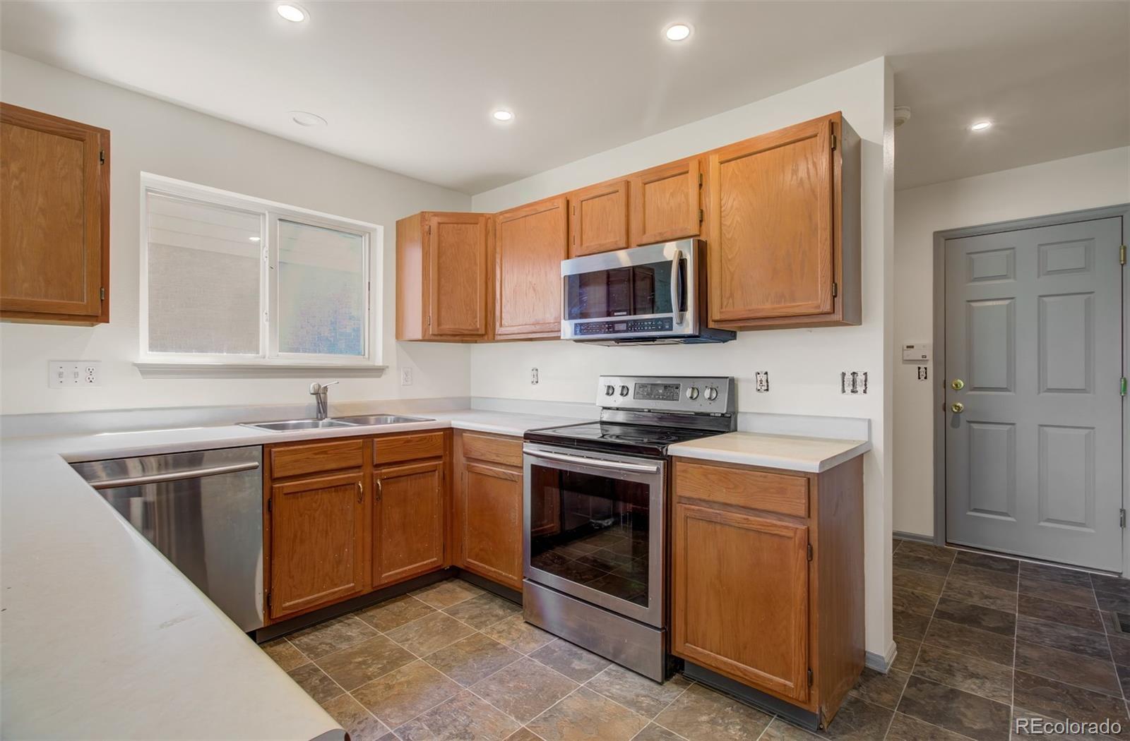 MLS Image #10 for 4176 s himalaya way,aurora, Colorado