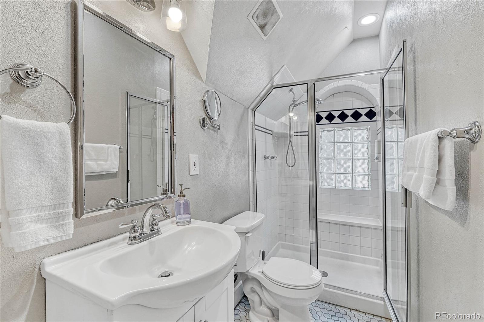 MLS Image #24 for 6  boulder crescent street,colorado springs, Colorado