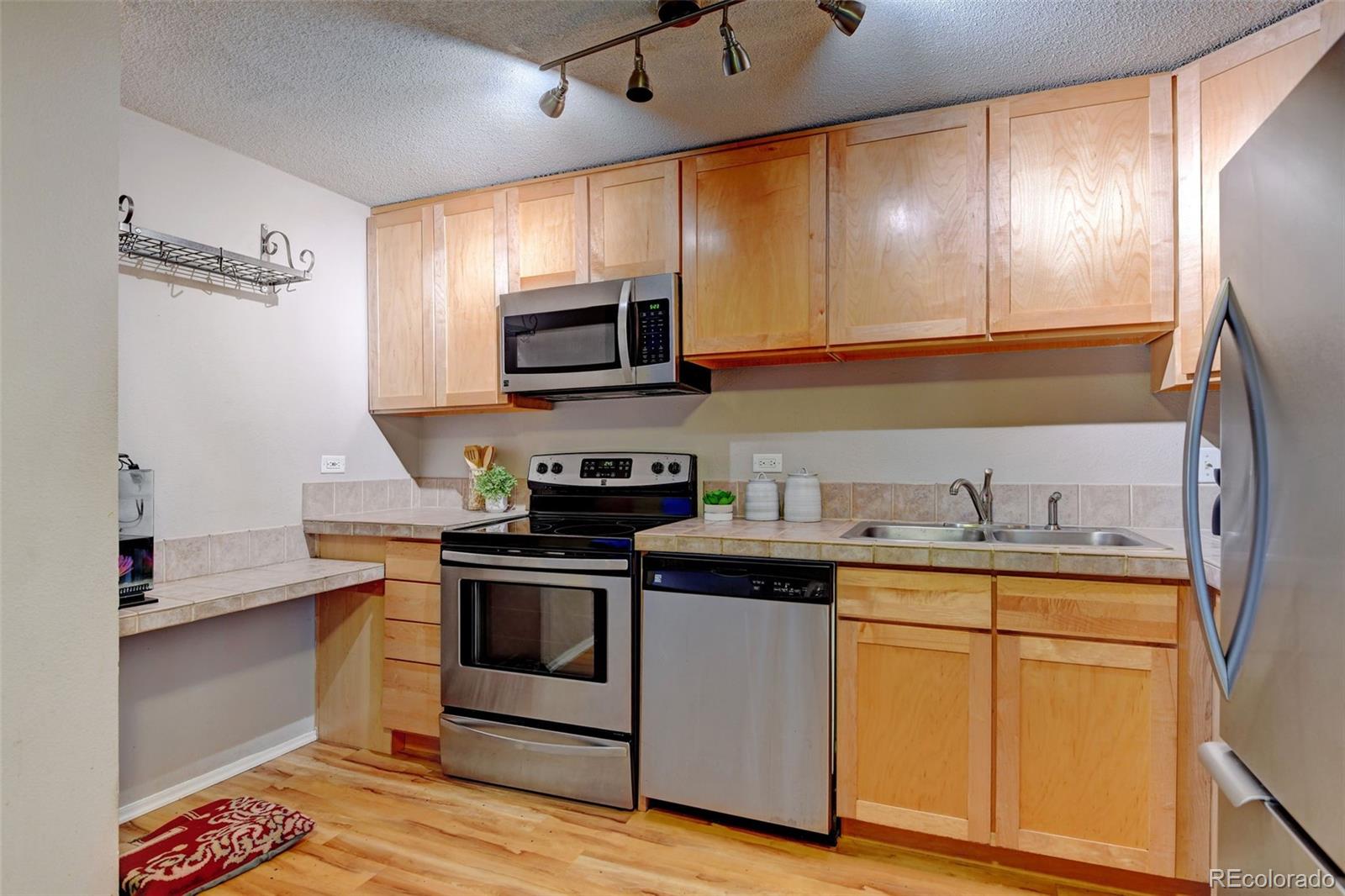 MLS Image #4 for 1029 e 8th avenue,denver, Colorado