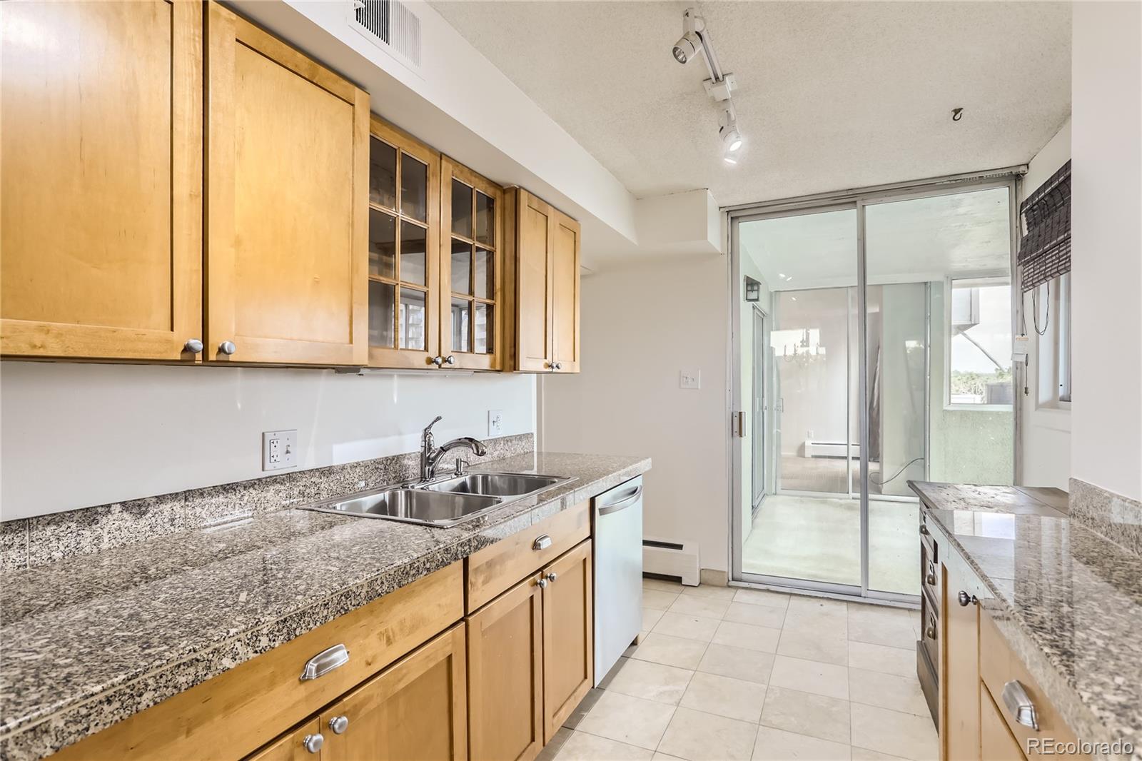 MLS Image #9 for 740 n pearl street 503,denver, Colorado