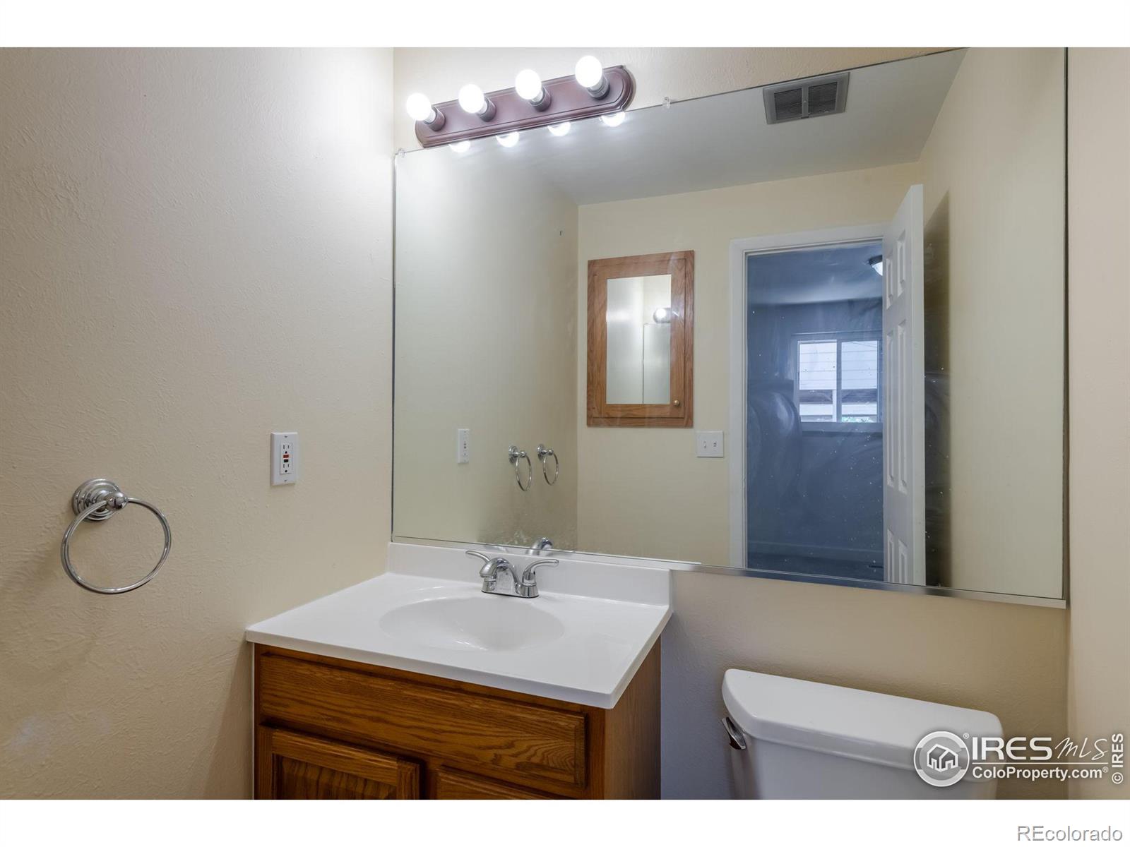 MLS Image #6 for 777 w cleveland circle,lafayette, Colorado