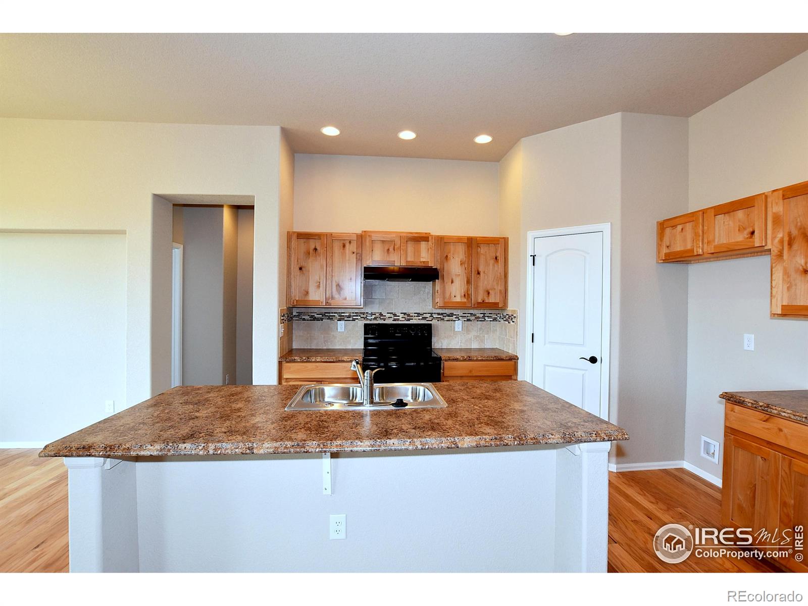 MLS Image #17 for 2318  golden way,windsor, Colorado