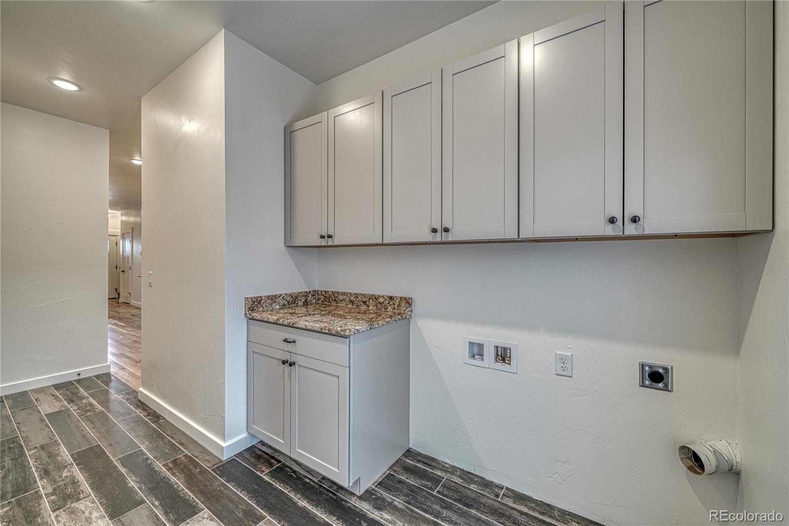 MLS Image #13 for 308  old stage road,salida, Colorado