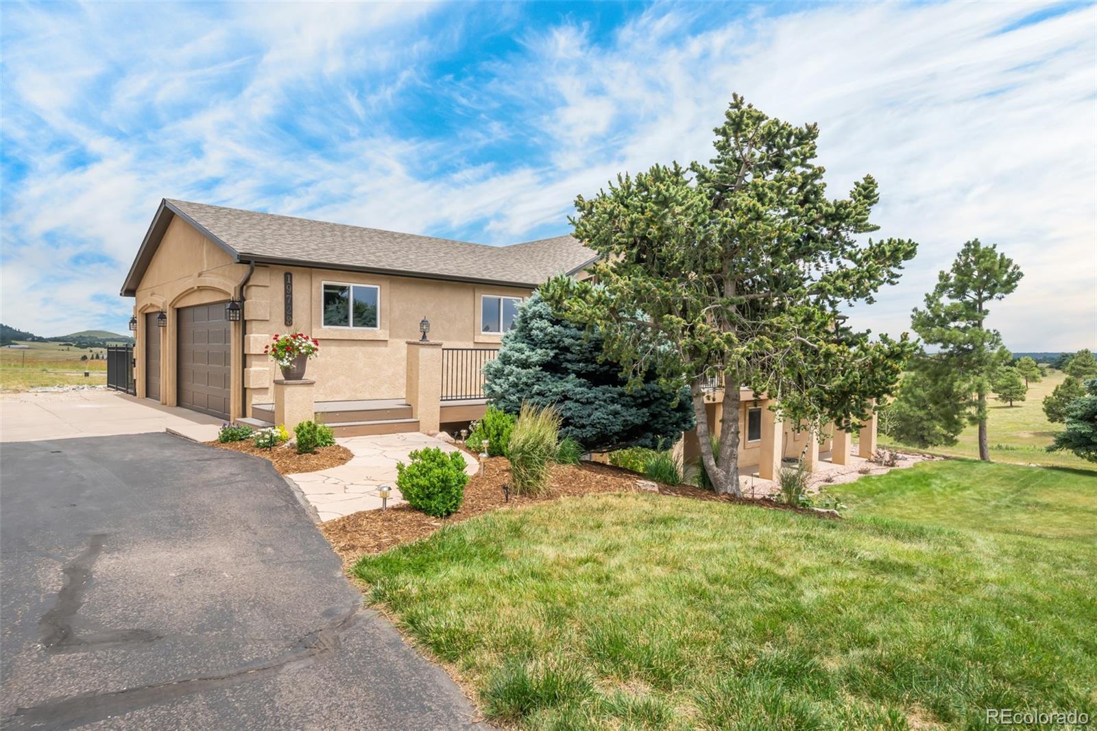 CMA Image for 19723  Falcon Crest Court,Monument, Colorado