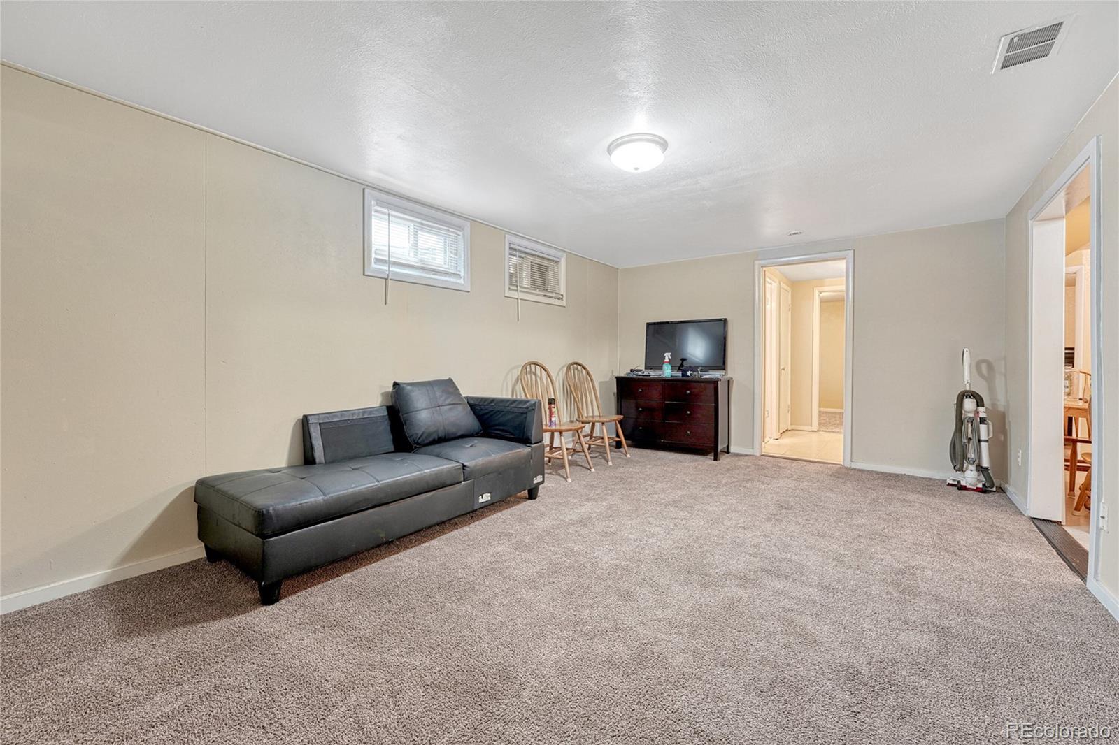 MLS Image #22 for 7618  elmwood lane,denver, Colorado