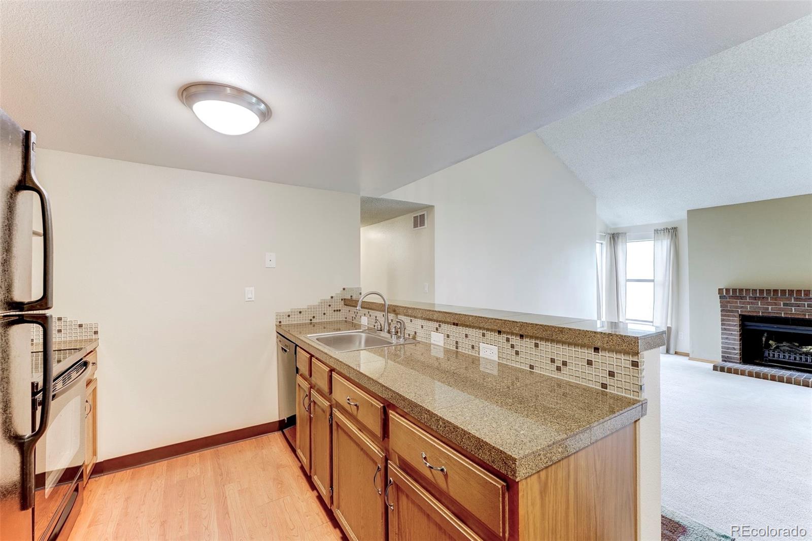 MLS Image #4 for 8731  dawson street 303,denver, Colorado