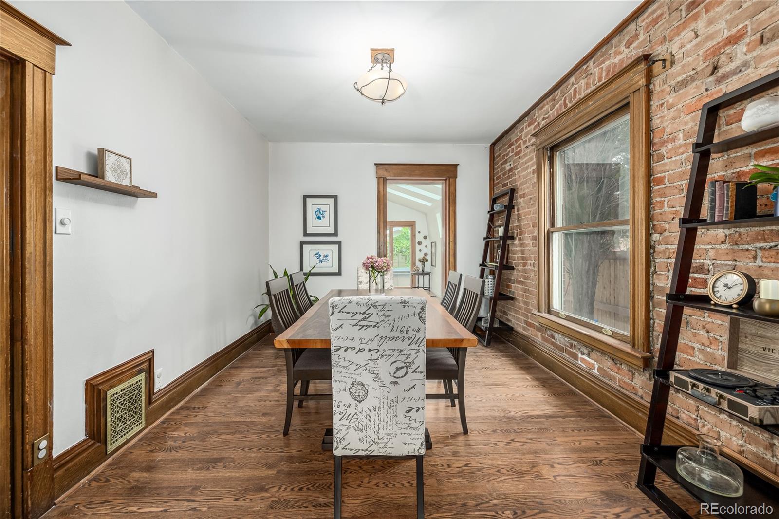 MLS Image #11 for 616 s grant street,denver, Colorado