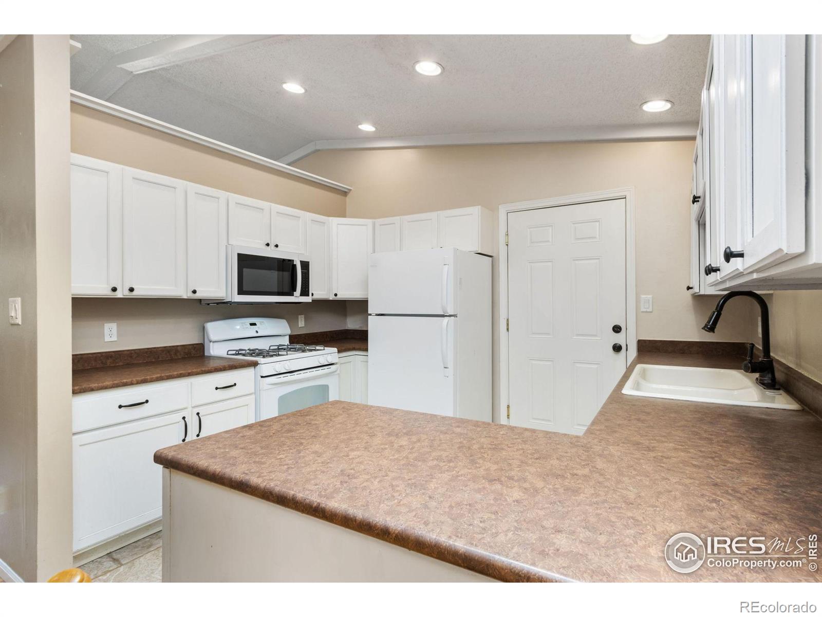 MLS Image #9 for 2216  scotch pine court,loveland, Colorado