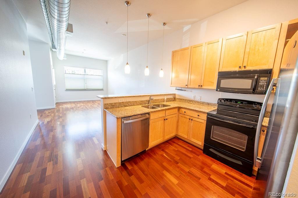 MLS Image #6 for 1555  central street,denver, Colorado