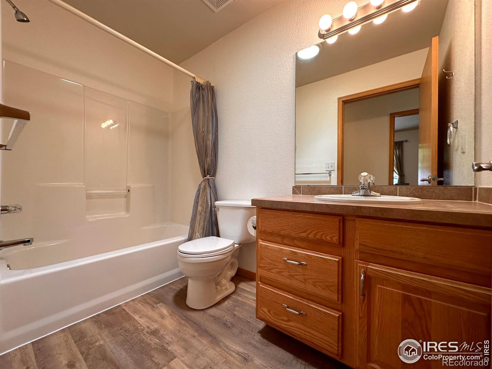 MLS Image #21 for 1752  suntide drive,johnstown, Colorado