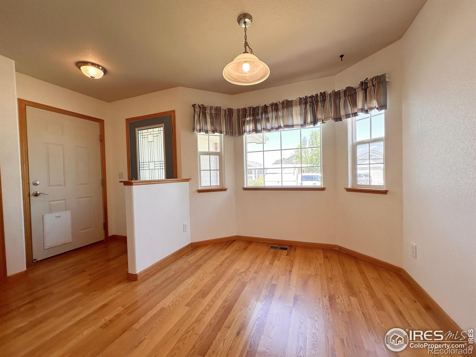 MLS Image #3 for 1752  suntide drive,johnstown, Colorado