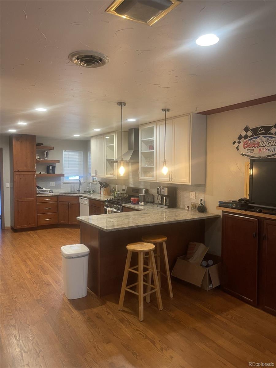 MLS Image #4 for 1515 s monaco parkway,denver, Colorado