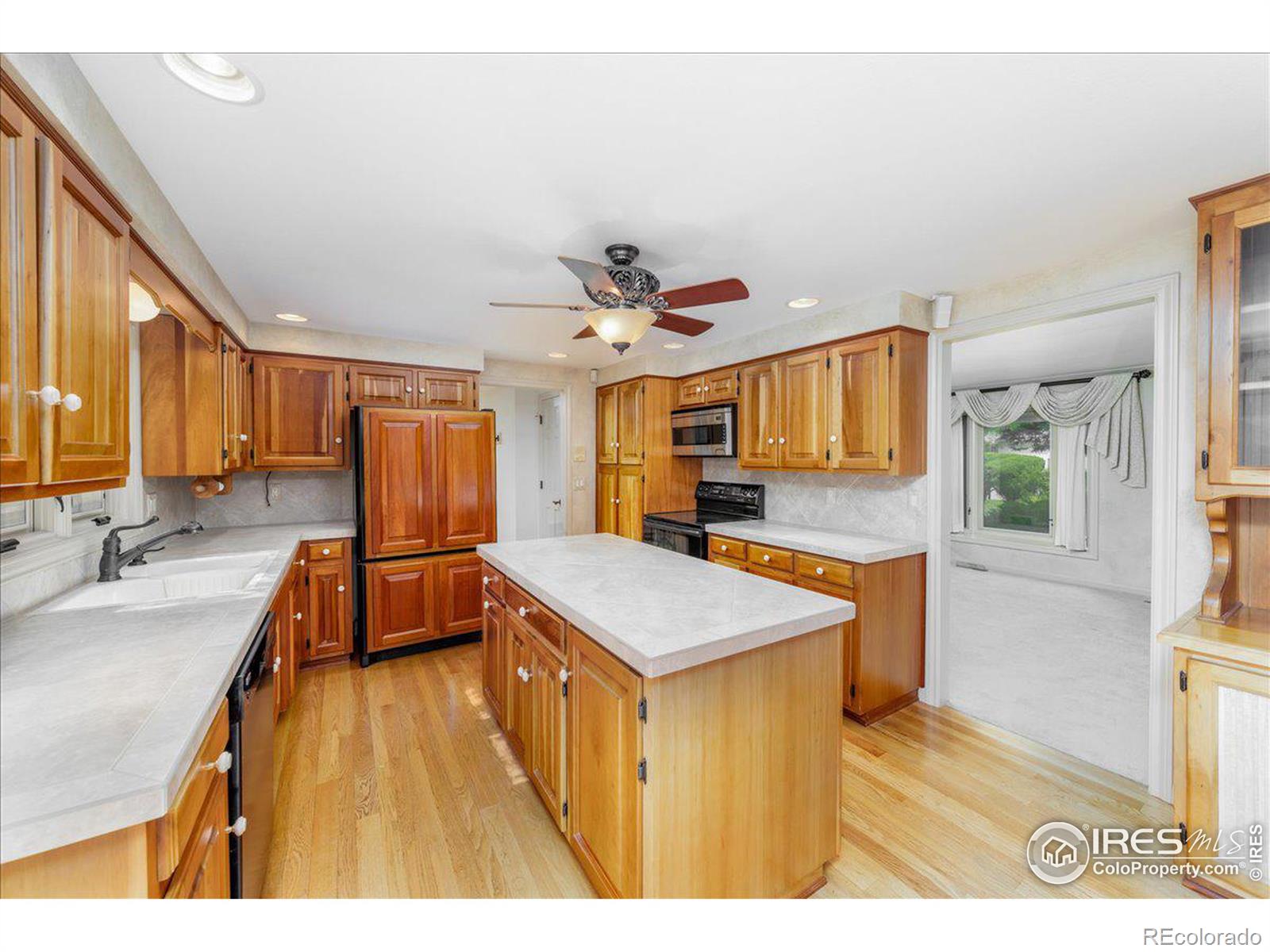 MLS Image #3 for 3404  bent drive,loveland, Colorado