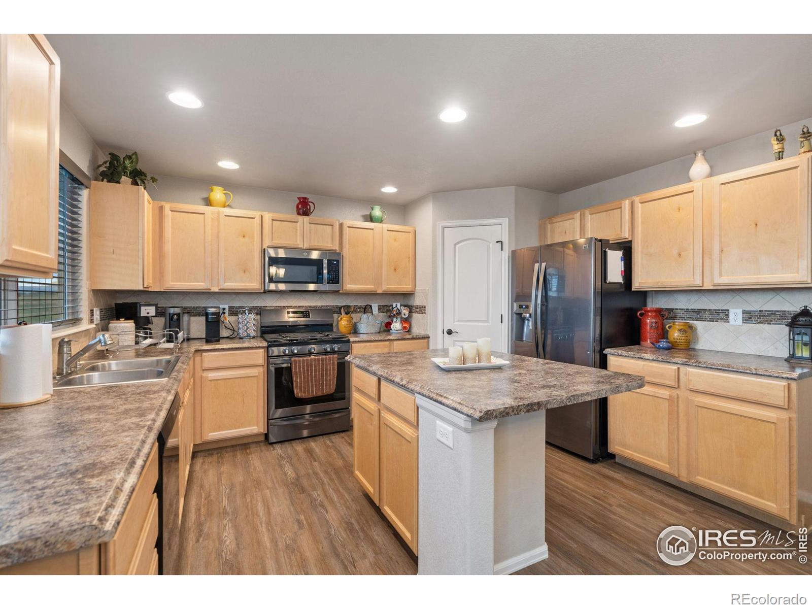 MLS Image #12 for 8842  16th st rd,greeley, Colorado