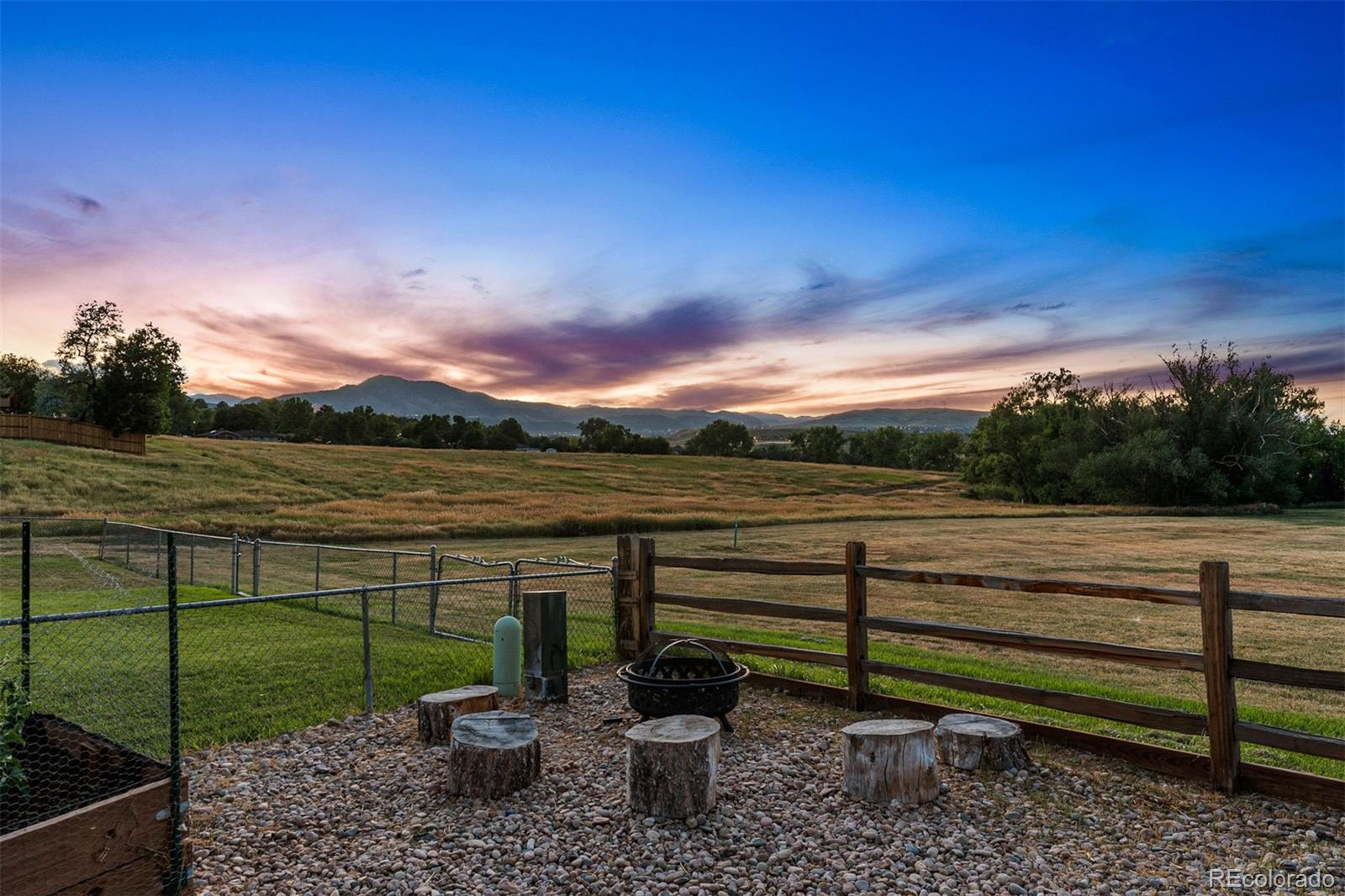 MLS Image #1 for 10737 w tufts drive,littleton, Colorado