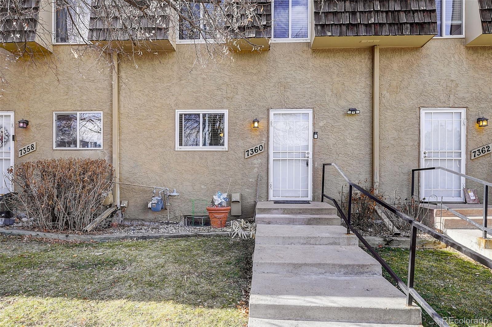 MLS Image #4 for 7360 e princeton avenue,denver, Colorado