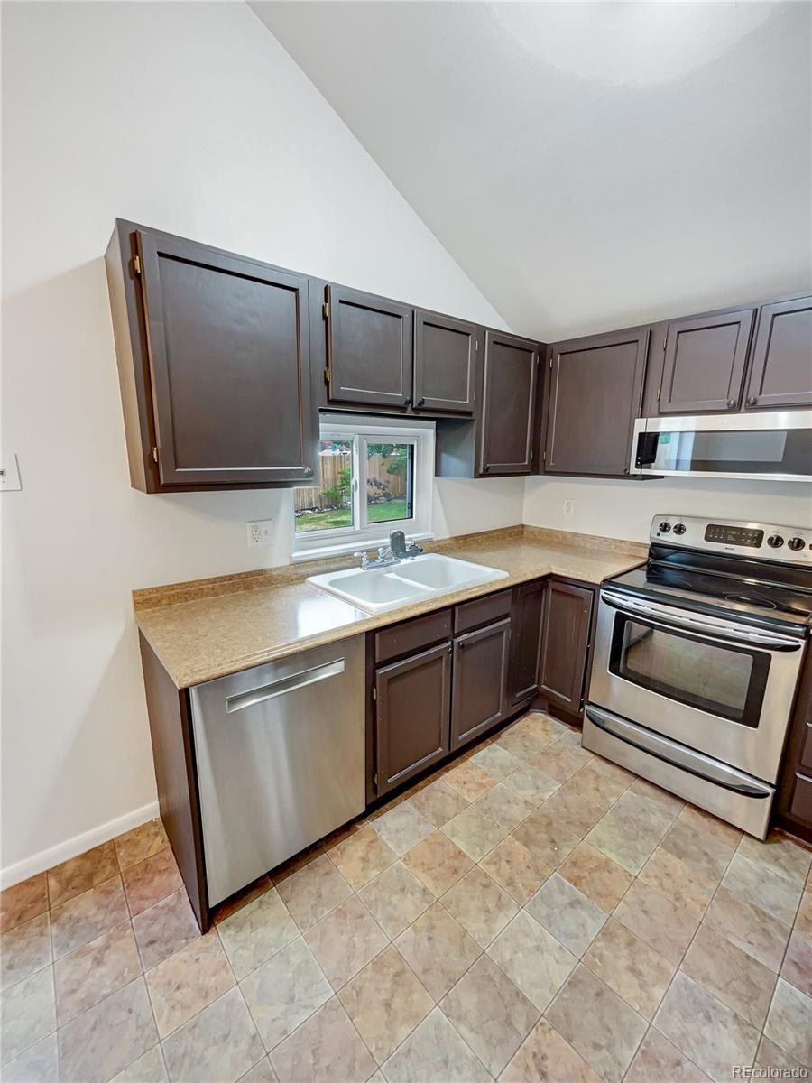 MLS Image #11 for 11953 e cornell circle,aurora, Colorado