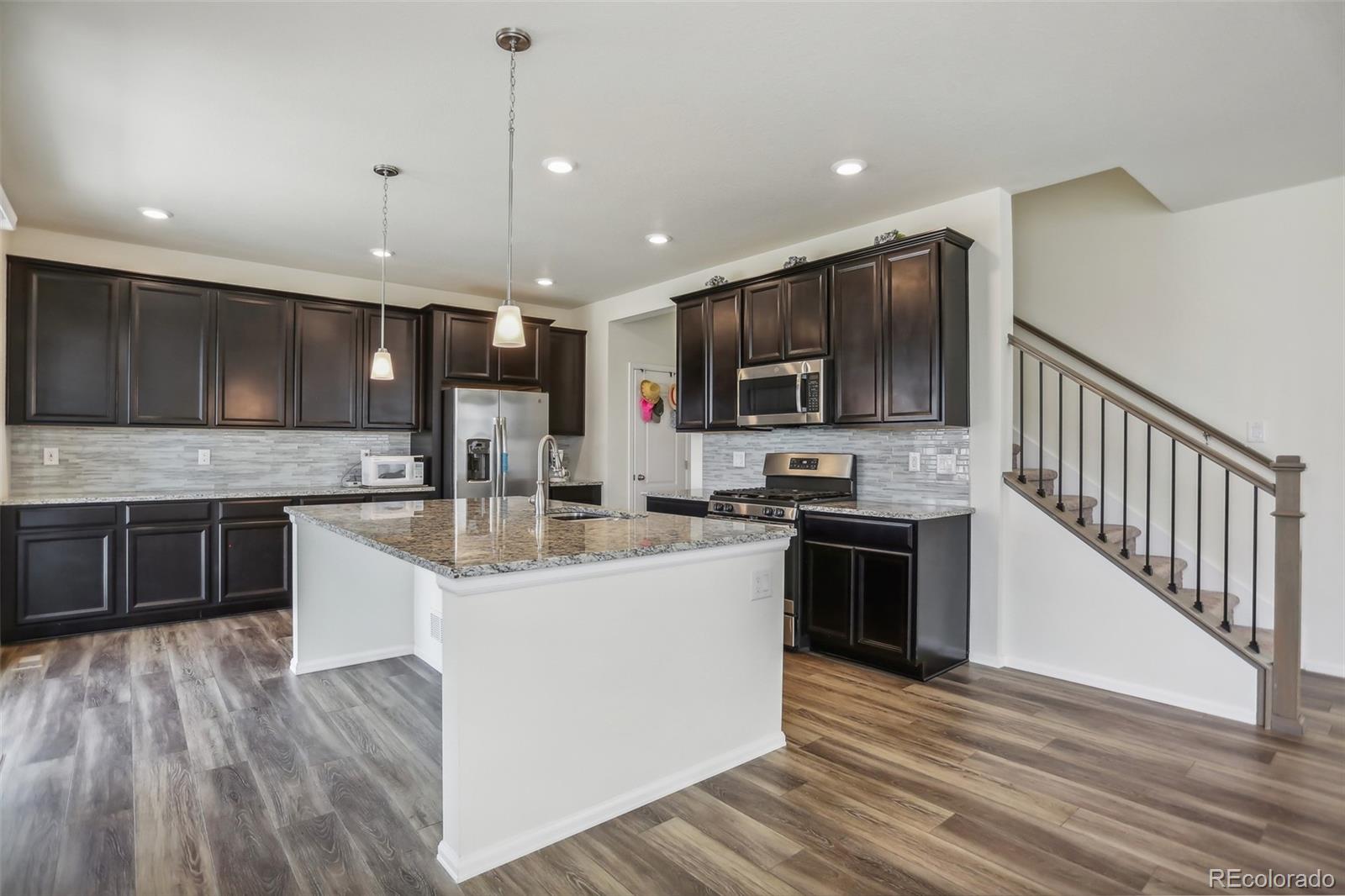 MLS Image #7 for 26346 e canal place,aurora, Colorado