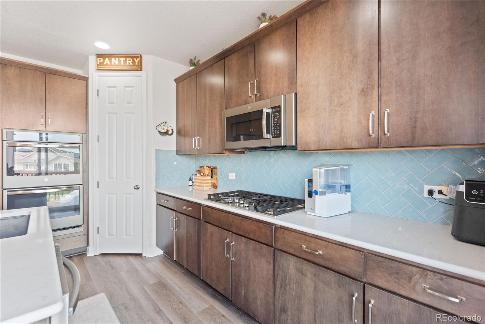 MLS Image #10 for 7410 s old hammer way,aurora, Colorado