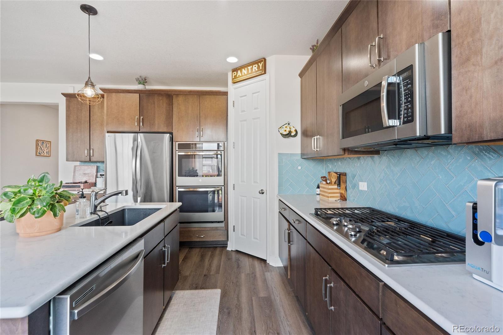 MLS Image #9 for 7410 s old hammer way,aurora, Colorado