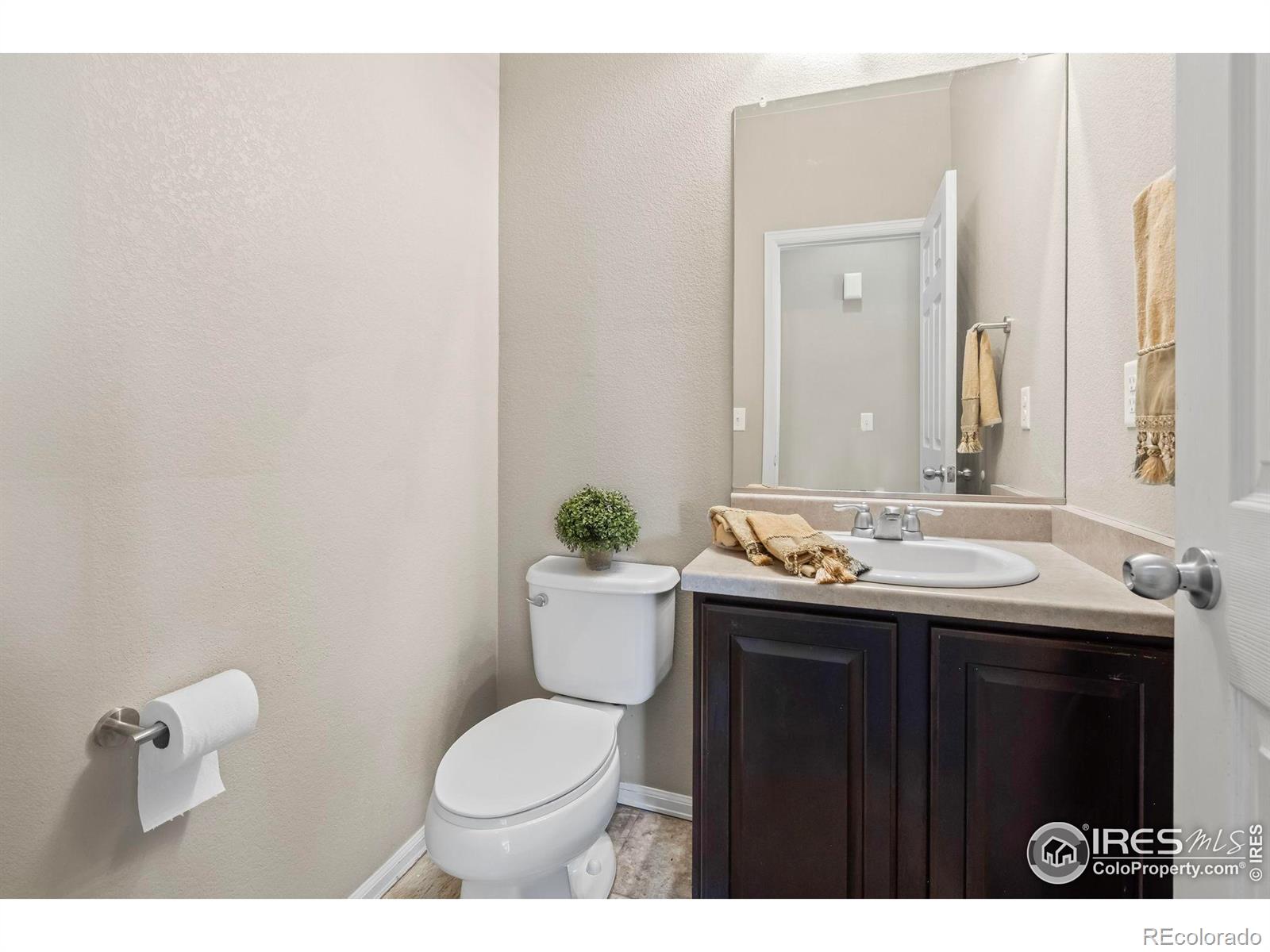 MLS Image #14 for 7588 e 122nd place,thornton, Colorado