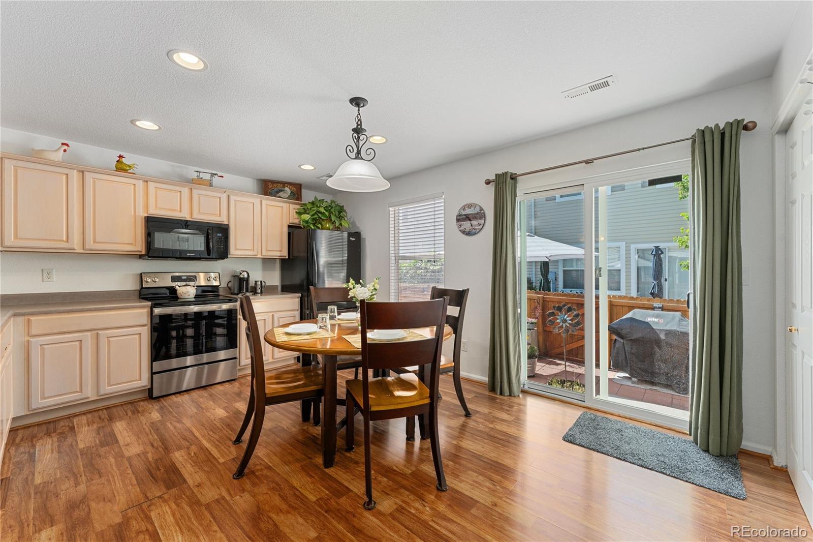 MLS Image #11 for 7844 s kittredge circle,englewood, Colorado