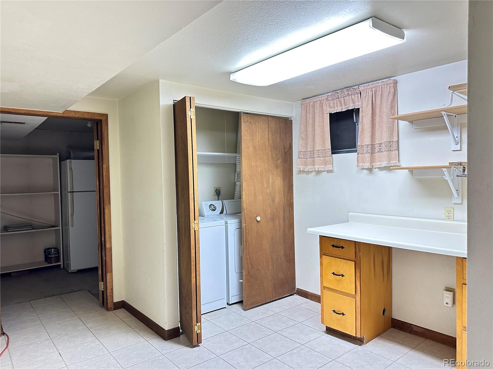 MLS Image #10 for 3094 s yates street,denver, Colorado