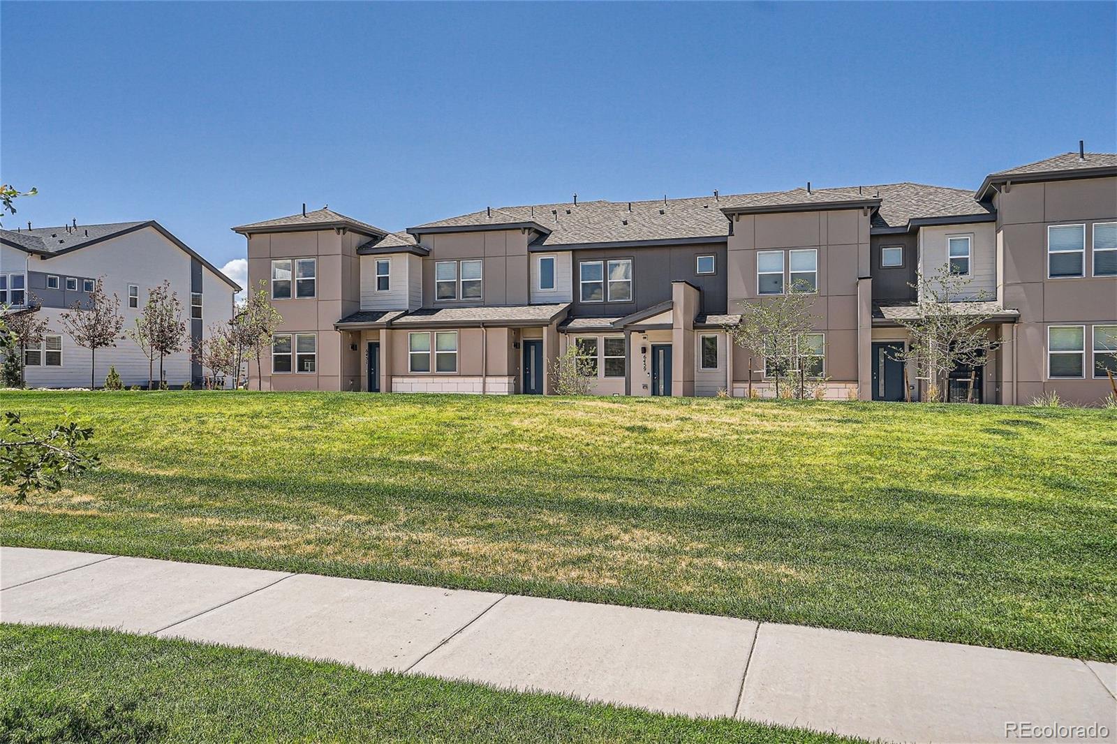 MLS Image #2 for 6459 n dunkirk street,denver, Colorado