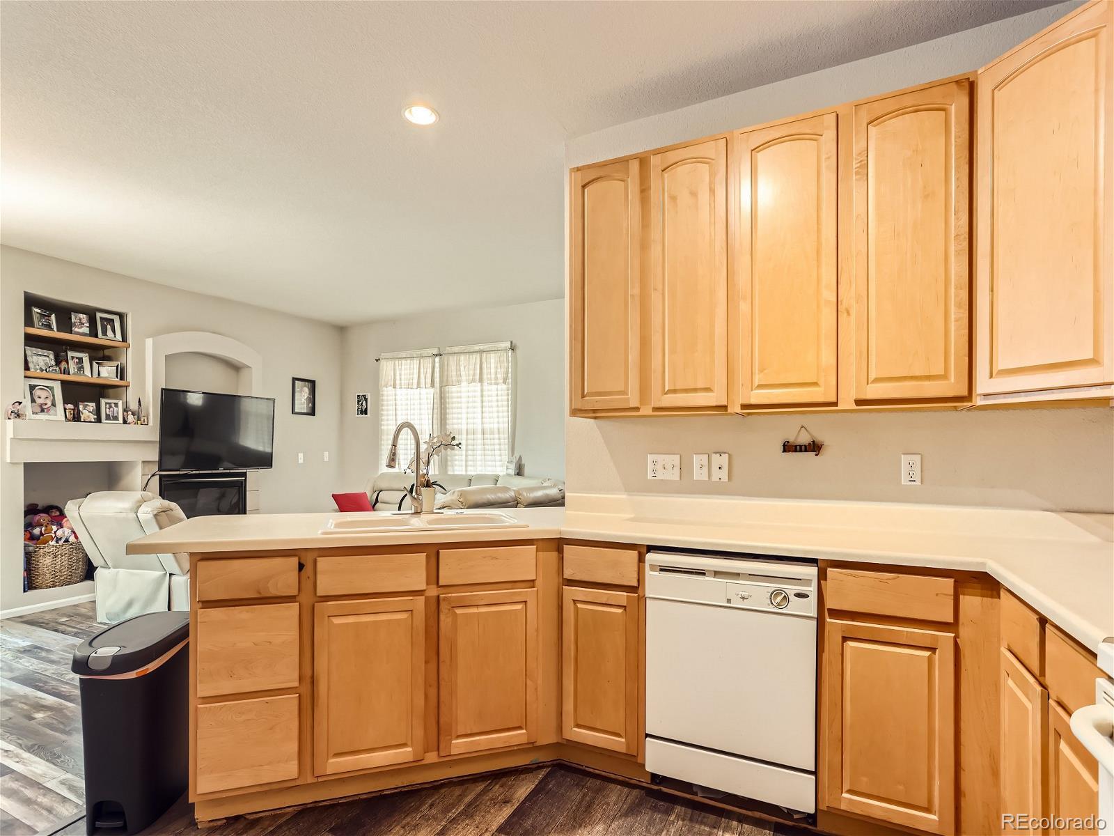 MLS Image #11 for 23601 e mississippi circle,aurora, Colorado