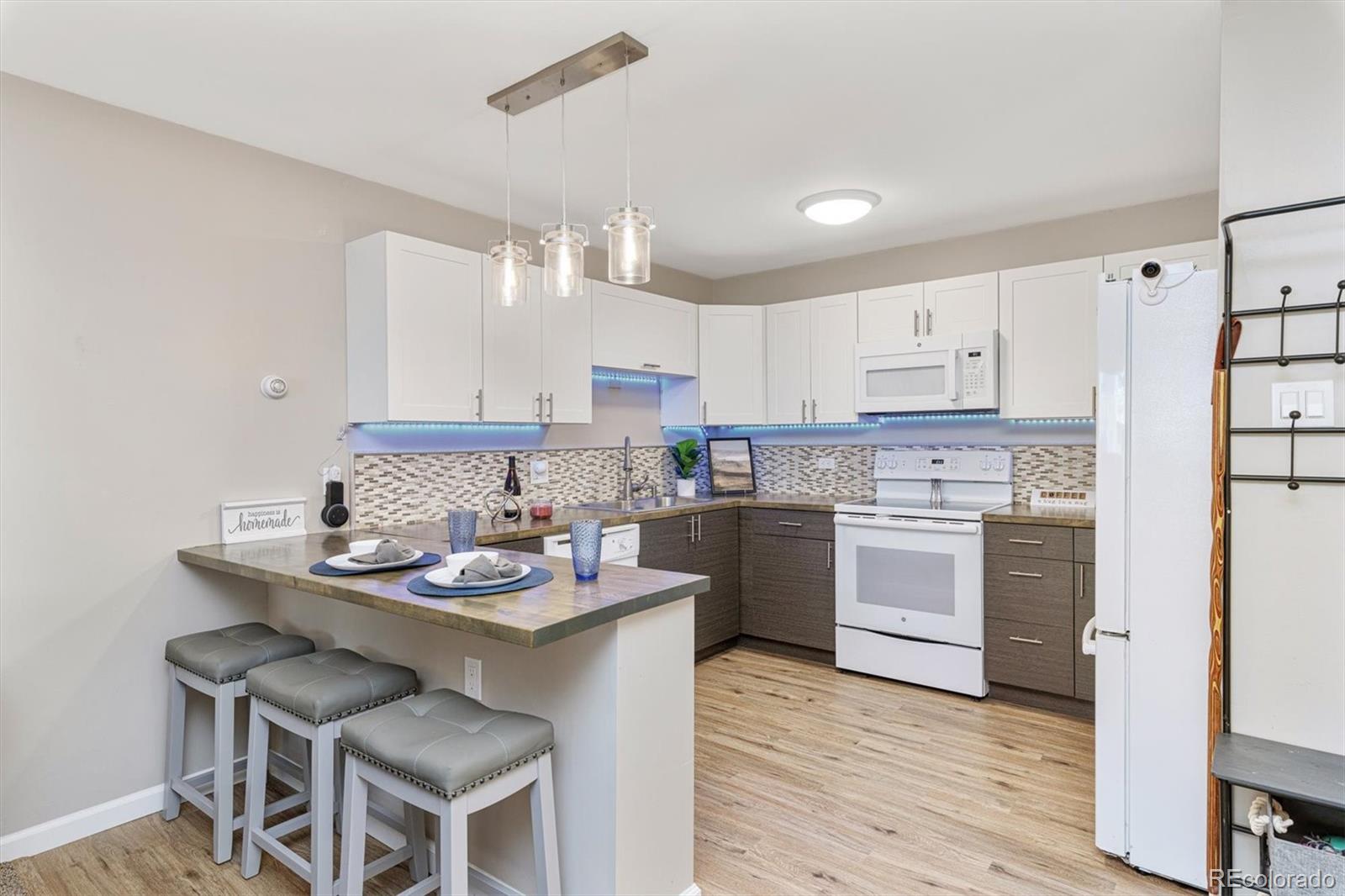 MLS Image #2 for 660 s alton way,denver, Colorado