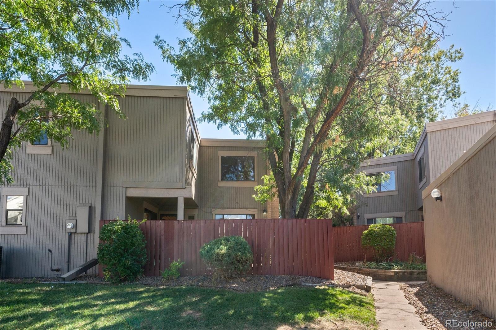 MLS Image #24 for 1233 s yosemite way,denver, Colorado