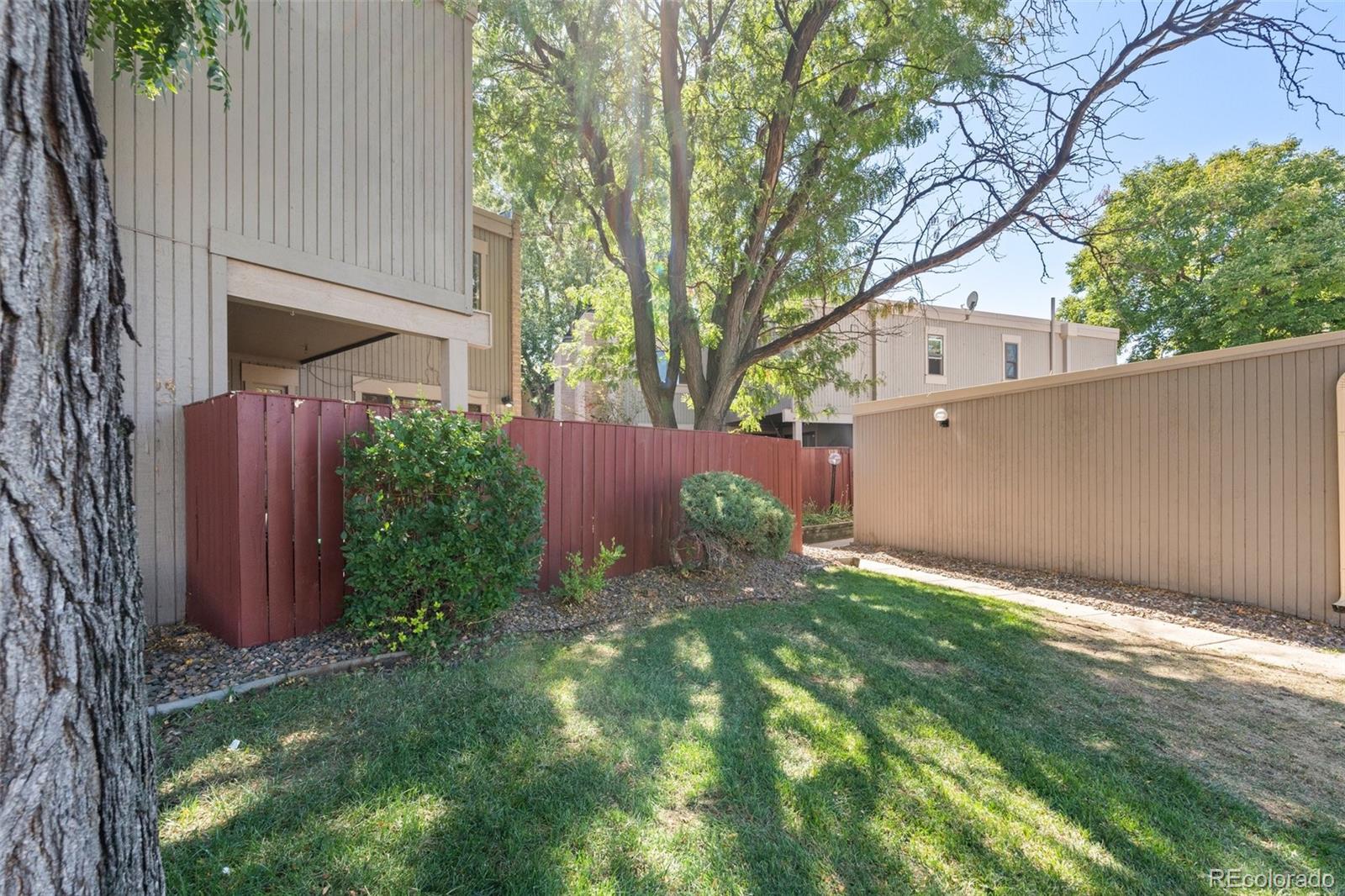 MLS Image #30 for 1233 s yosemite way,denver, Colorado