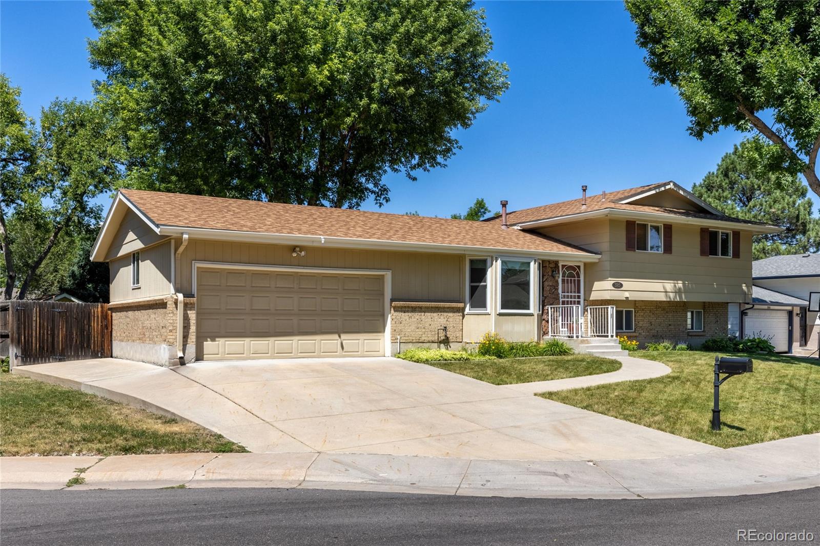 MLS Image #28 for 3185 s elmira court,denver, Colorado