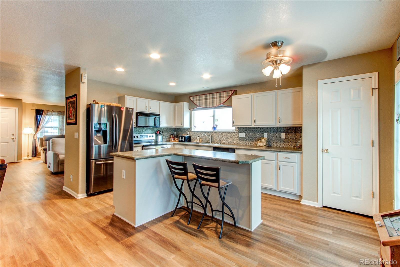 MLS Image #2 for 13871  ivy street,thornton, Colorado