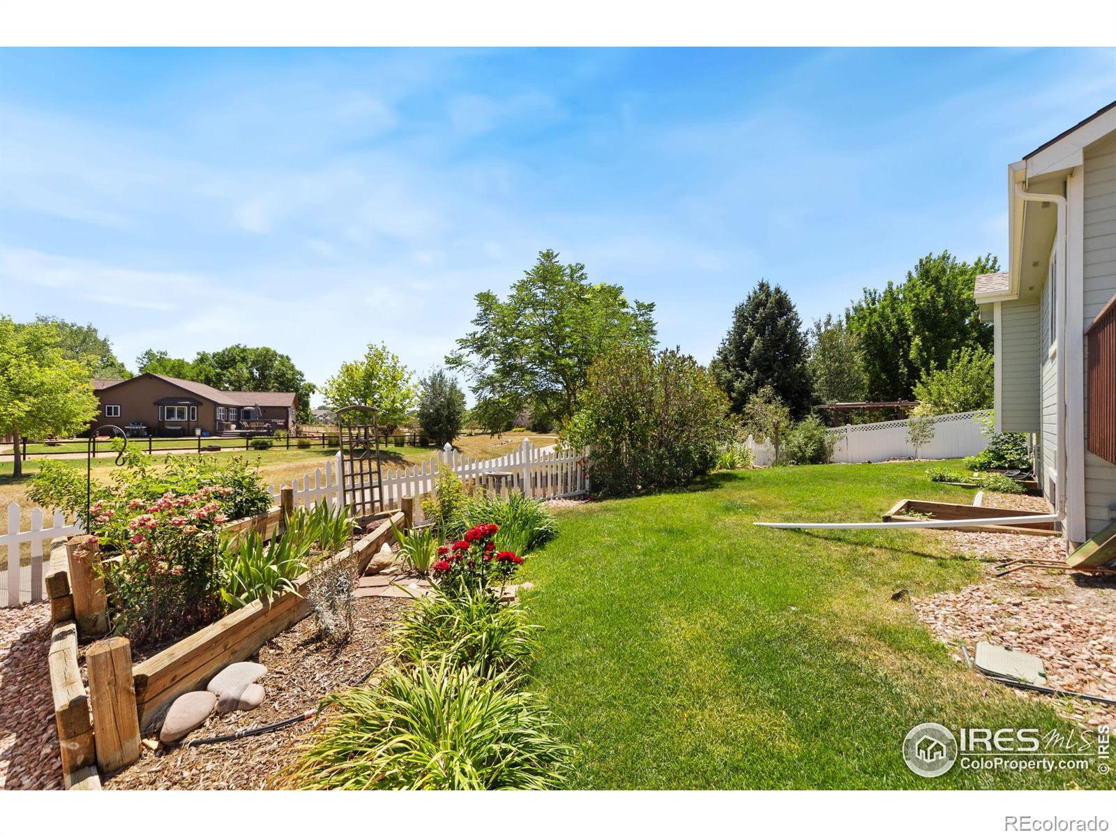 MLS Image #20 for 310  common drive,berthoud, Colorado