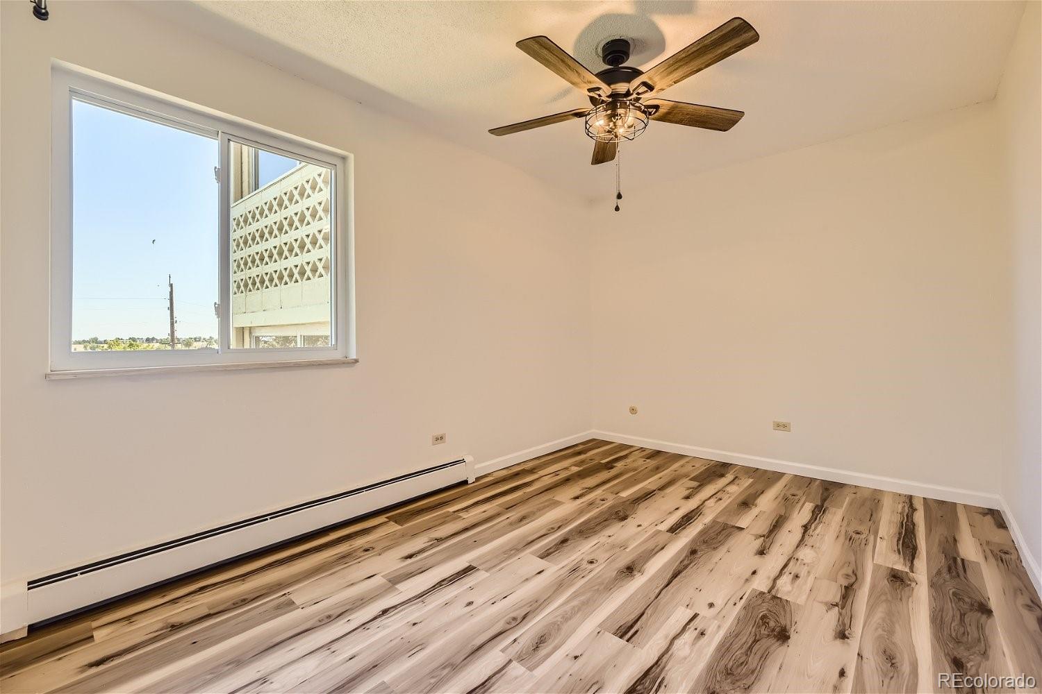 MLS Image #14 for 585 s alton way,denver, Colorado