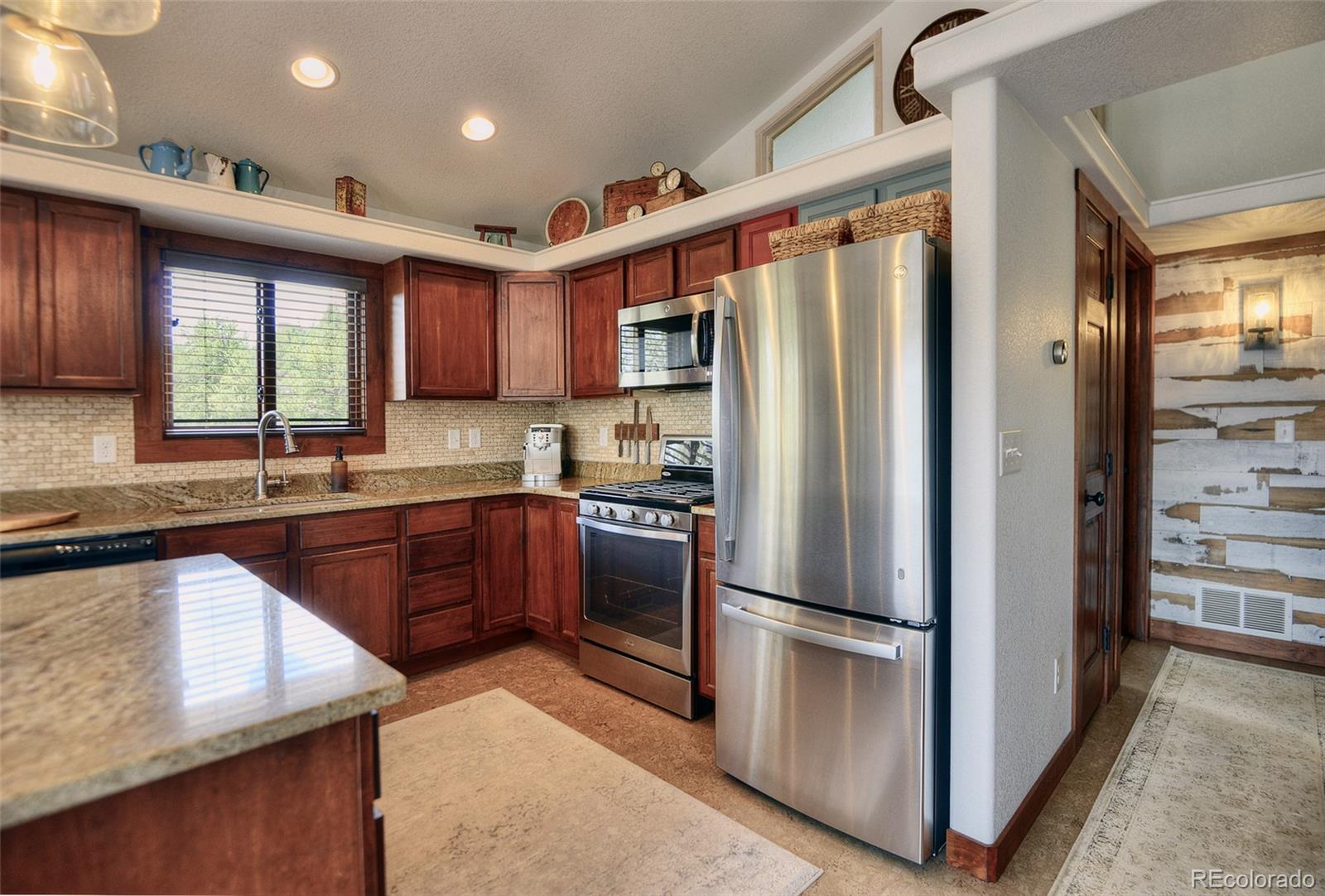 MLS Image #8 for 1091  hackamore drive,florissant, Colorado