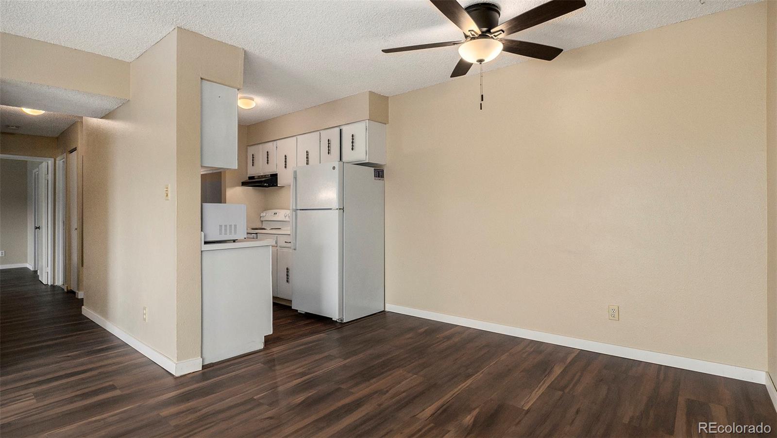 MLS Image #4 for 230 e highline circle 308,centennial, Colorado