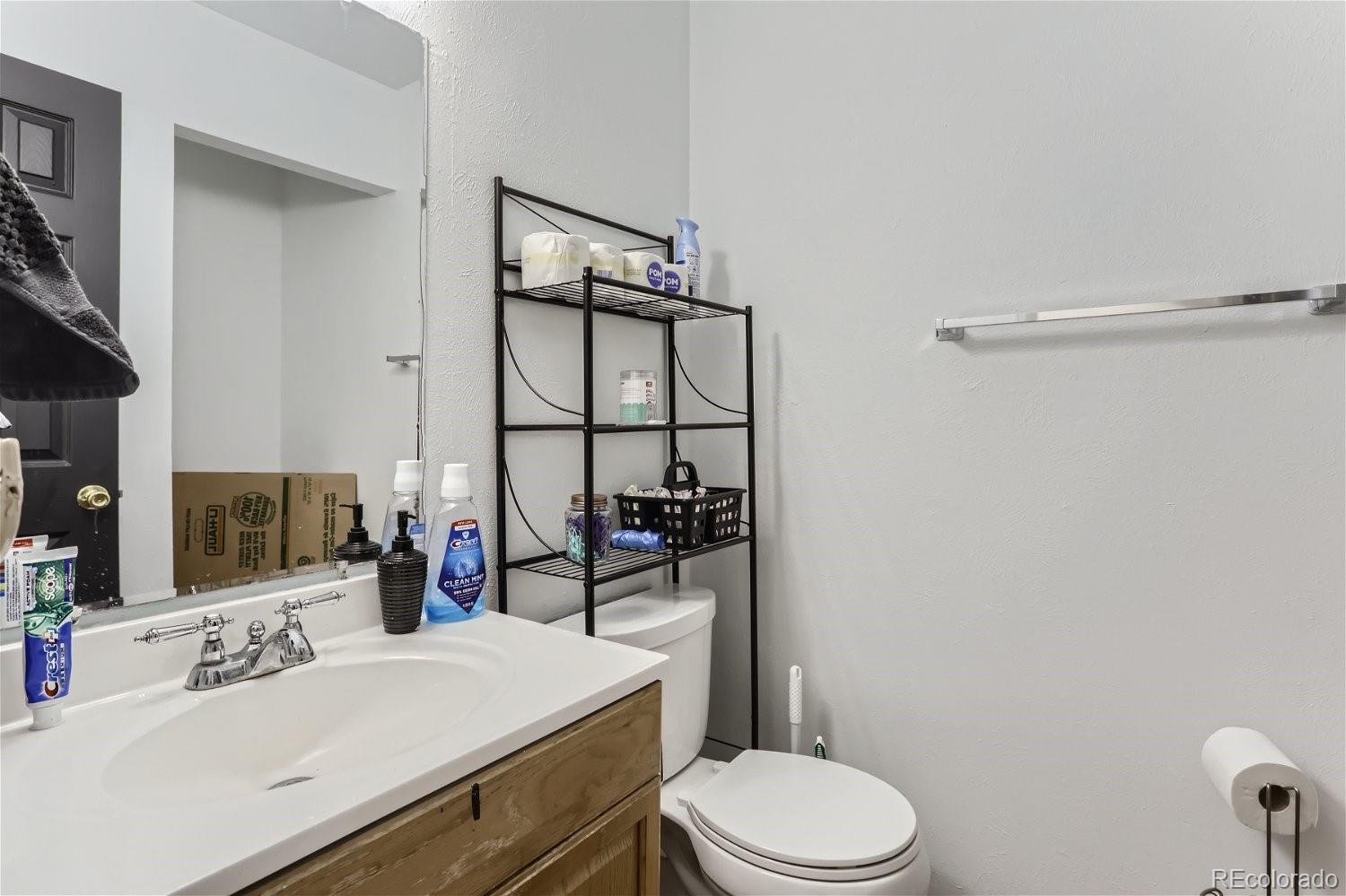 MLS Image #10 for 15711 e 13th place,aurora, Colorado