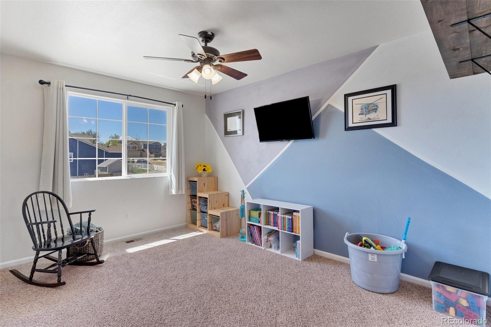 MLS Image #12 for 1210  legend oak drive,fountain, Colorado