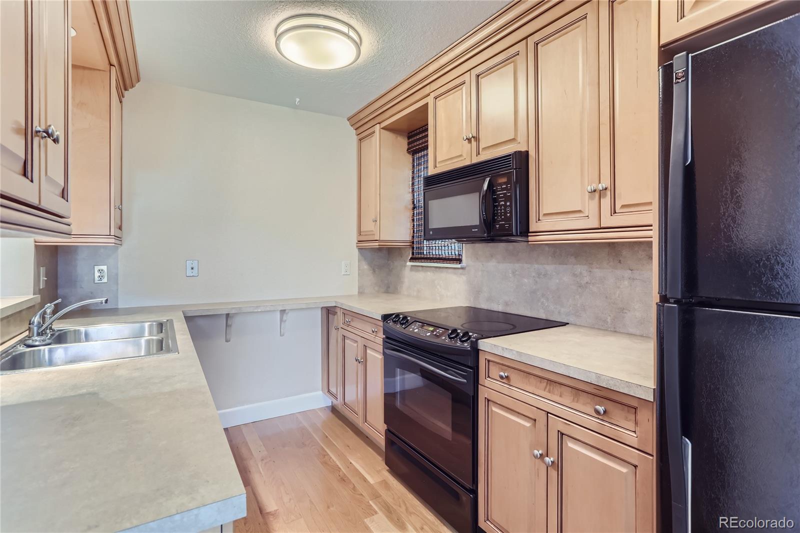 MLS Image #12 for 1253 s yosemite way,denver, Colorado