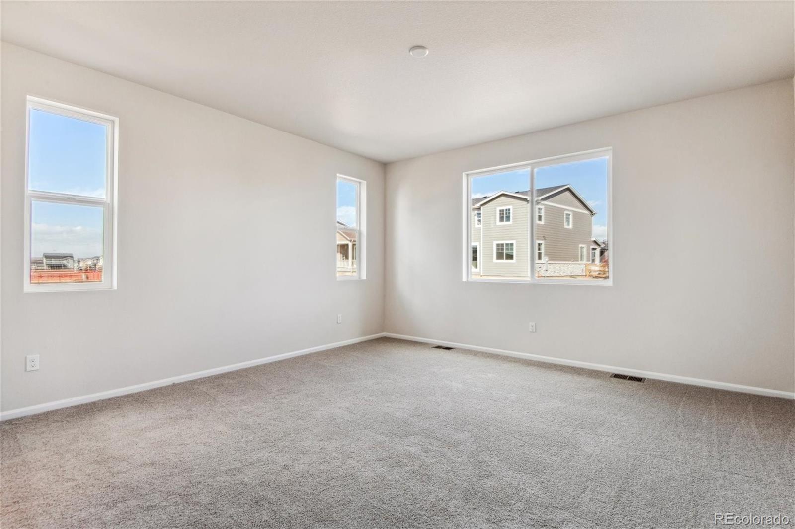 MLS Image #14 for 24991 e 38th avenue,aurora, Colorado