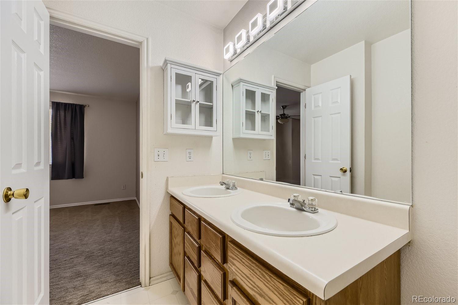 MLS Image #15 for 18542 e linvale place,aurora, Colorado