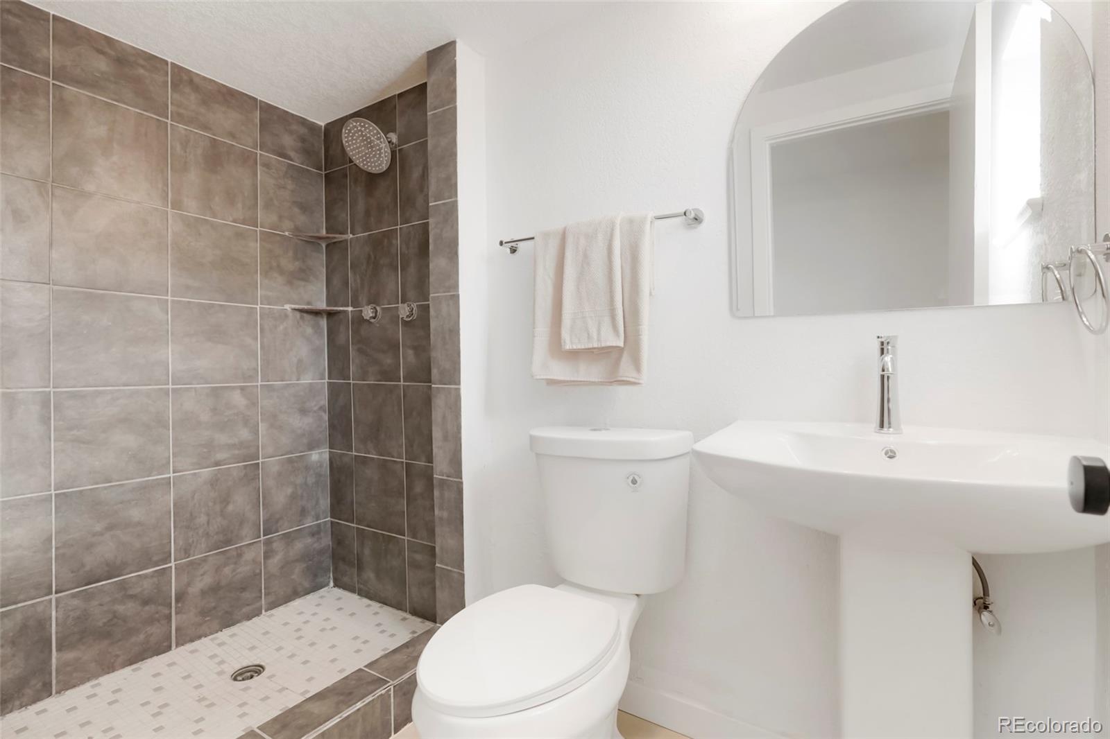 MLS Image #22 for 323 s vaughn way,aurora, Colorado