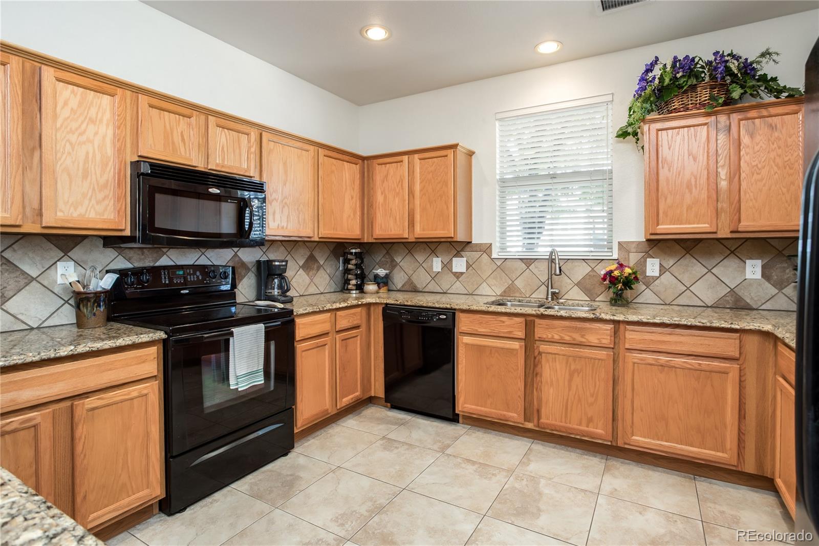 MLS Image #13 for 13511 e weaver place,englewood, Colorado