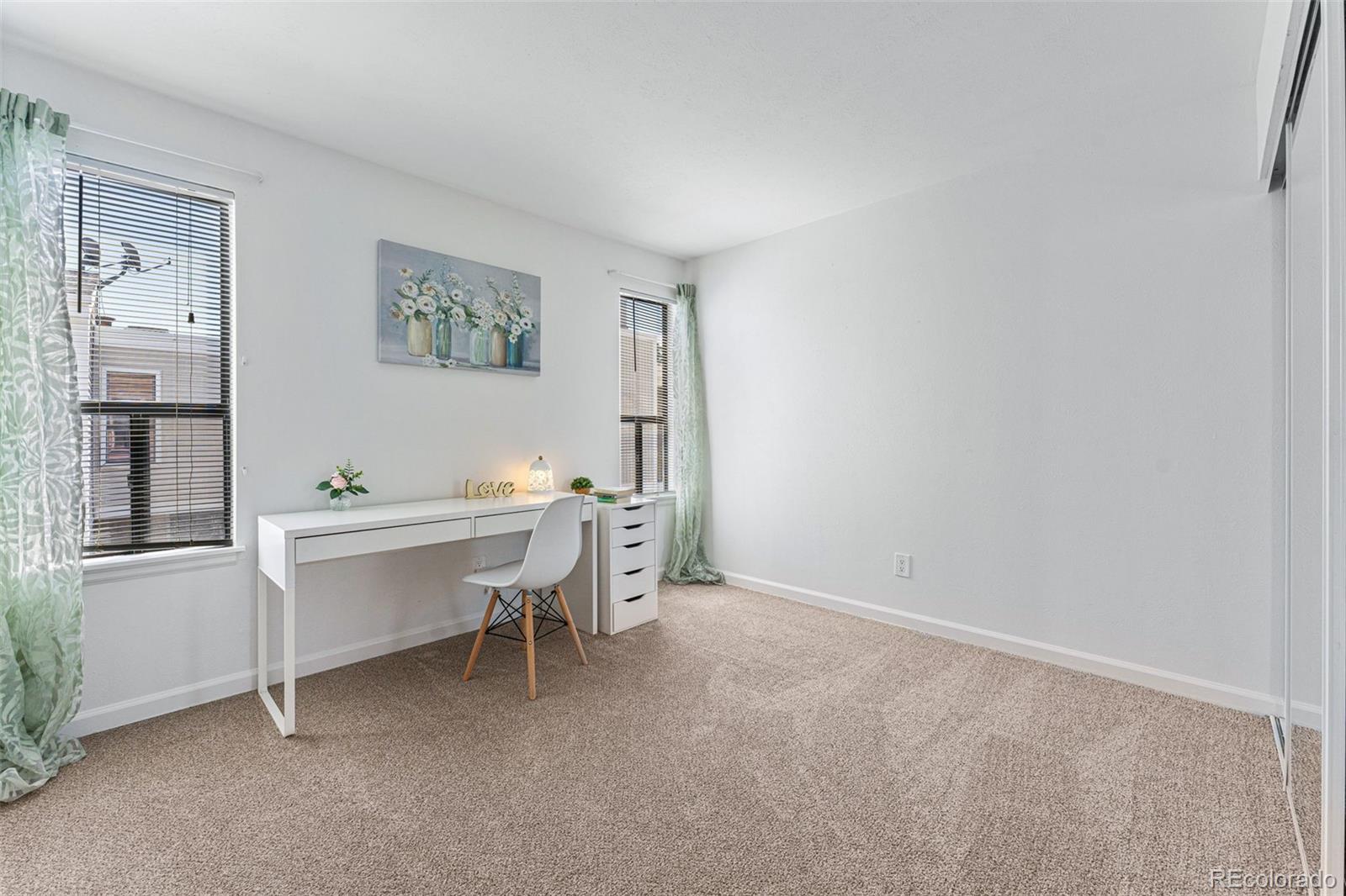 MLS Image #23 for 1050 s monaco parkway,denver, Colorado