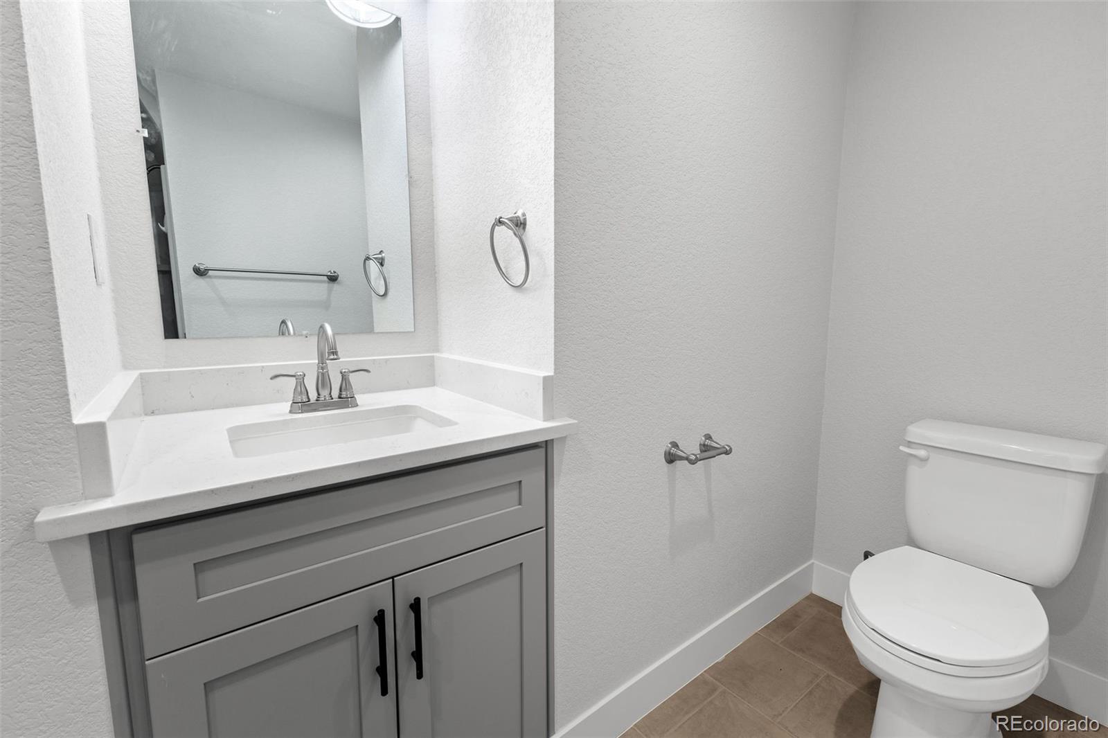 MLS Image #19 for 2450 s lima street,aurora, Colorado