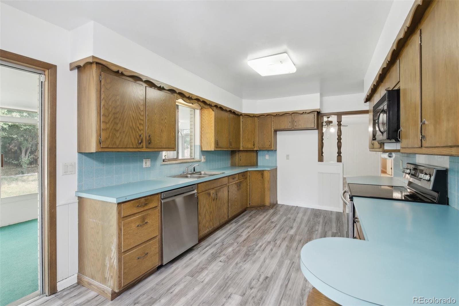 MLS Image #15 for 1894 e lake drive,centennial, Colorado