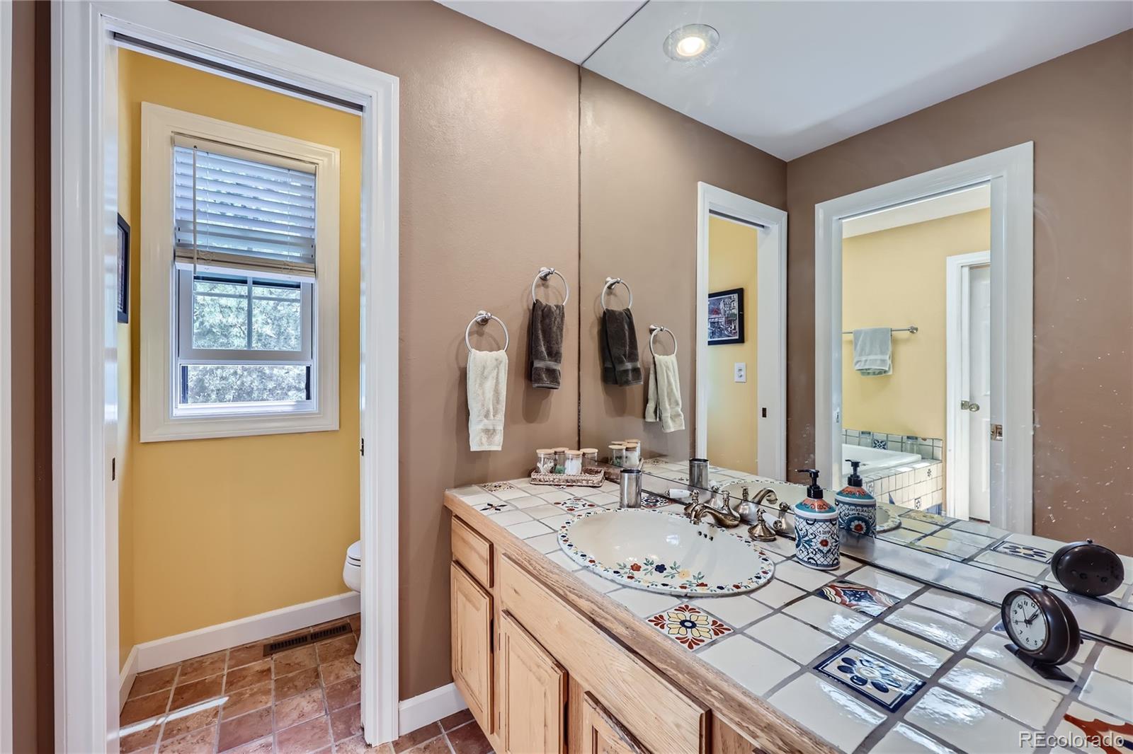 MLS Image #17 for 1600 s quebec way 8,denver, Colorado