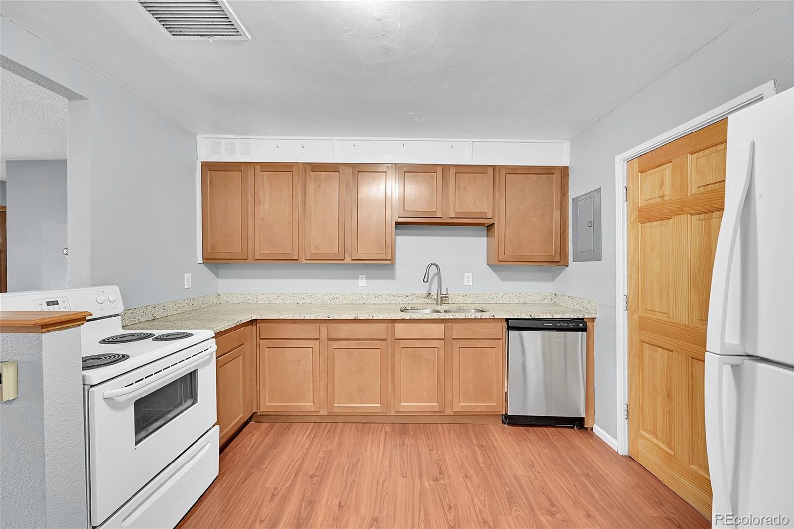 MLS Image #9 for 1331  oak place,thornton, Colorado